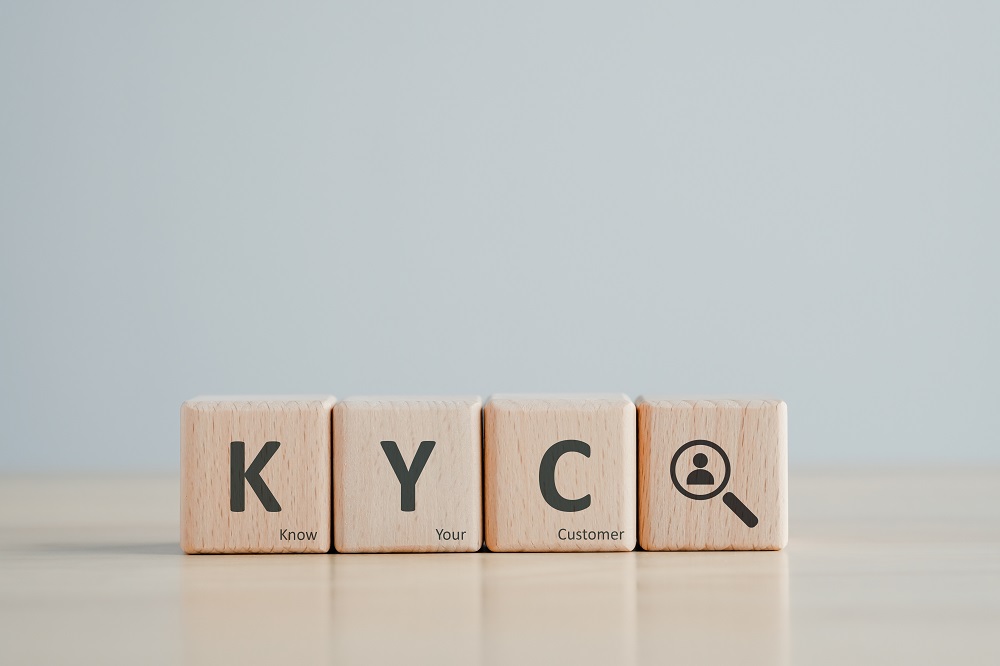 KYC Intesa Sanpaolo