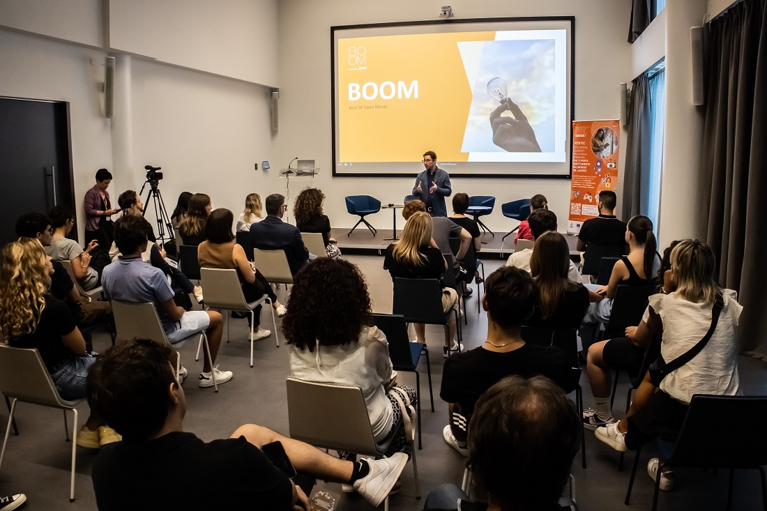 presentazione corsi di BOOM e Fintstic